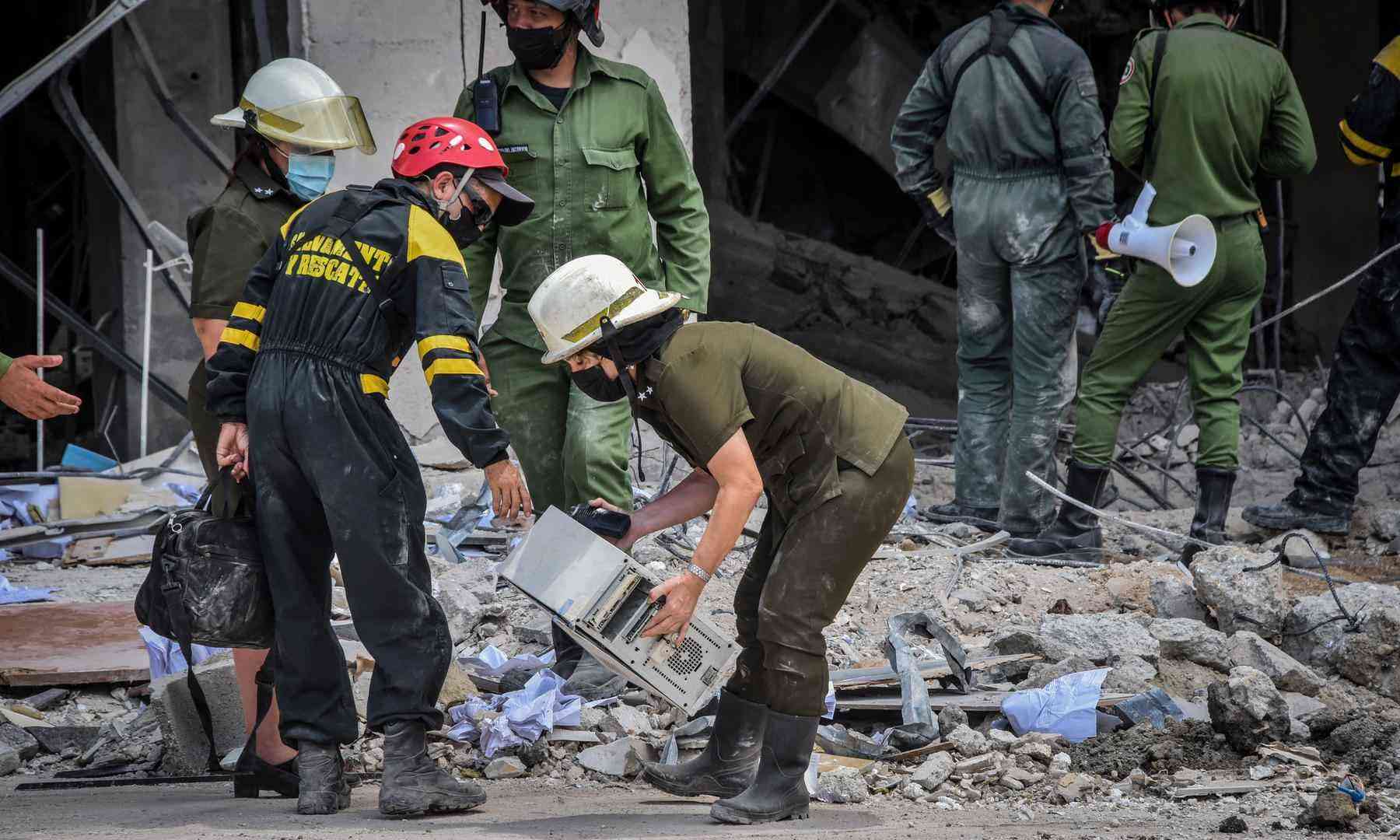  Sobe para 30 o número de mortos após explosão em hotel de Cuba 