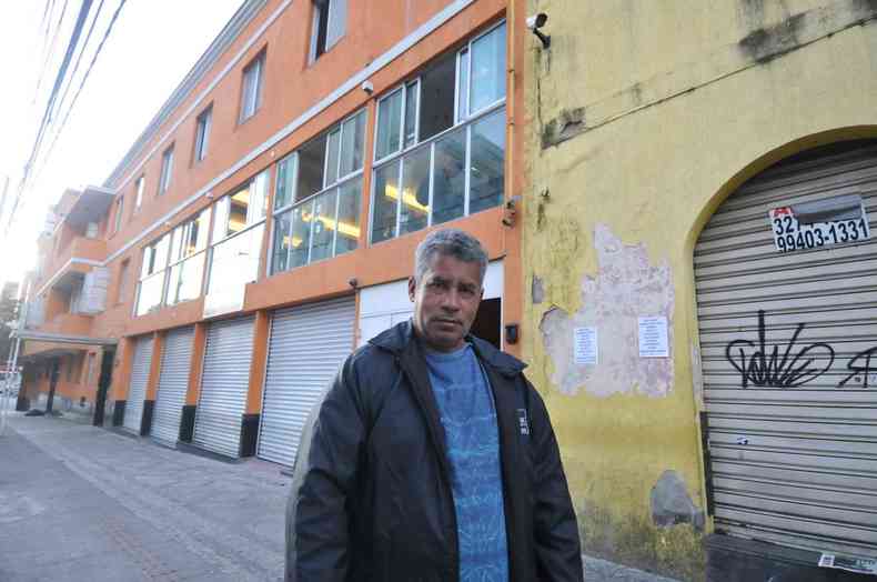 Fausto Henrique, motorista de 53 anos, há 3 meses se abriga em um albergue na rua Timbiras