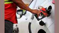 Como EUA e Brasil enfrentam alta da gasolina