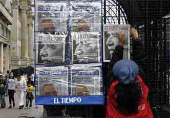 Nas bancas de Bogot, jornais em que Gabo trabalhou estampavam em manchetes a notcia de sua morte (foto: Fredy Builes/Reuters )