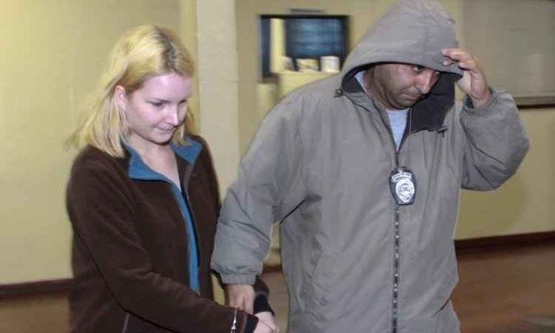 Elize responde por homic�dio triplamente qualificado e destrui��o de cad�ver (foto: DIOGO MOREIRA/FRAME/AE -20/06/2012 )