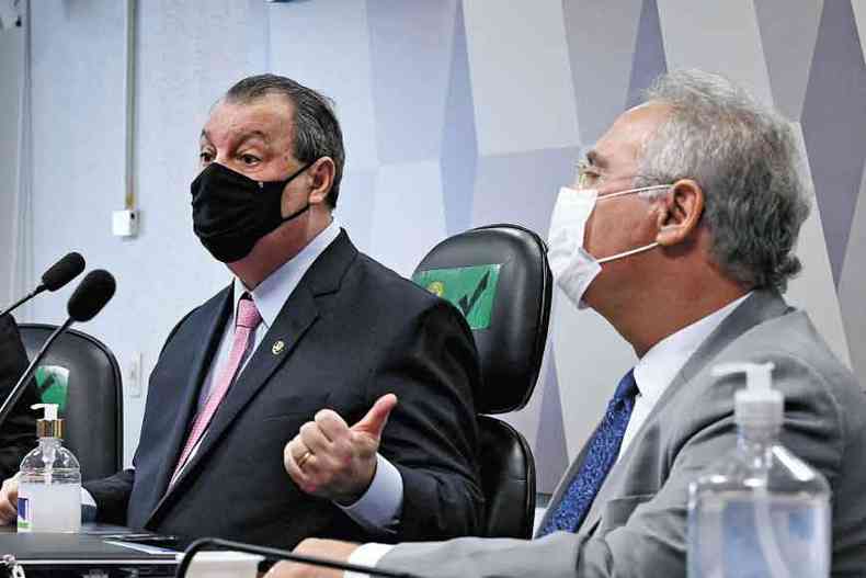O senador Omar Azis  o presidente e o relator da comisso  Renan Calheiros, investigado por suspeita de propina(foto: Edilson Rodrigues/Agncia Senado)