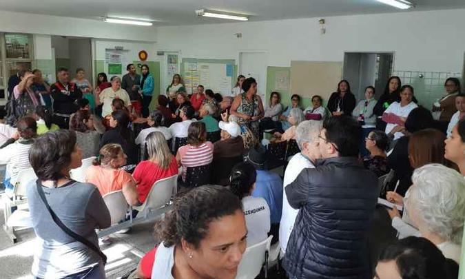 Aproximadamente 80 pessoas participaram do ato nesta terça-feira(foto: Sindibel / Divulgação) Aproximadamente 80 pessoas participaram do ato nesta terça-feira(foto: Sindibel / Divulgação)