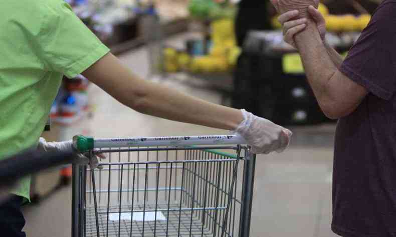 Supermercados tiveram alta no faturamento durante a pandemia(foto: Edesio Ferreira/EM/D.A Press)