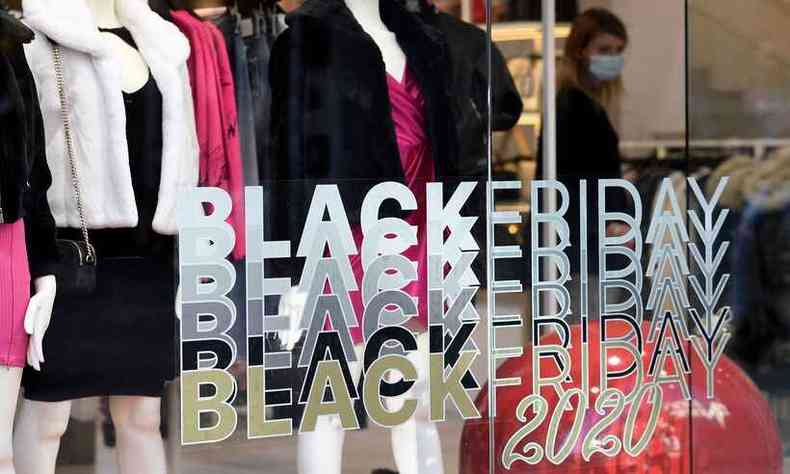 Setor da moda deve ter os maiores descontos na Black Friday deste ano(foto: AFP / GABRIEL BOUYS)