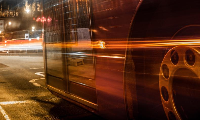 nibus em movimento