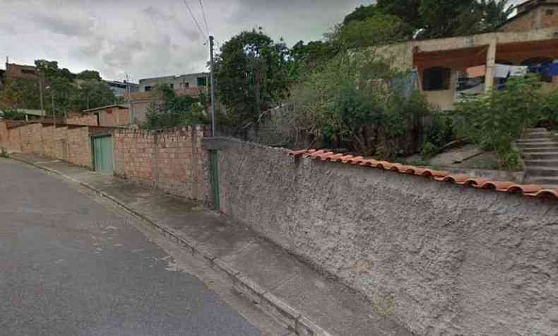 Suspeito do assassinato ainda no foi encontrado pela polcia(foto: Reproduo/Google Street View)