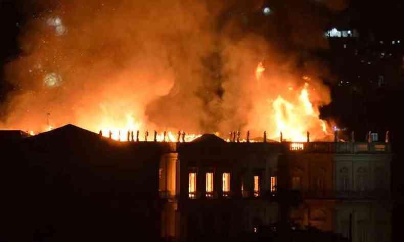 A Polcia Federal investiga as razes do incndio que arrasou o Museu Nacional(foto: MARCELLO DIAS/FUTURA PRESS/FUTURA PRESS/ESTADAO CONTEUDO )