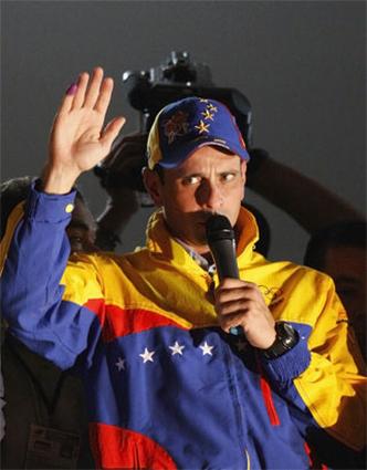 (foto: O opositor Henrique Capriles concordou que a posse de Chvez em 10 de janeiro no  necessariamente obrigatria)