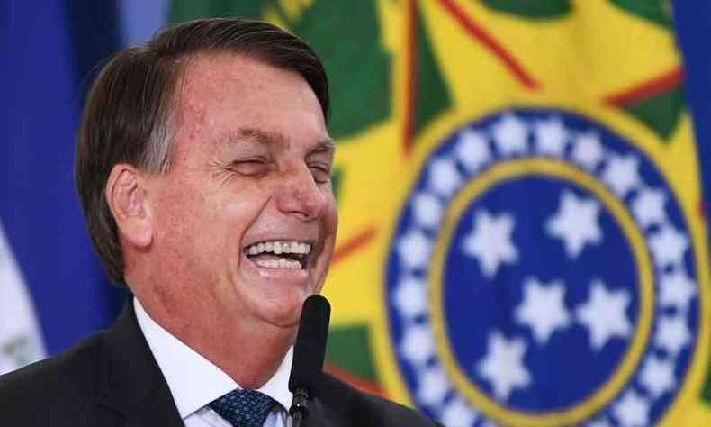 Em cerimnia no Cear, Bolsonaro disse que povo nordestino  'sincero, leal e patriota' (foto: Evaristo S/AFP)