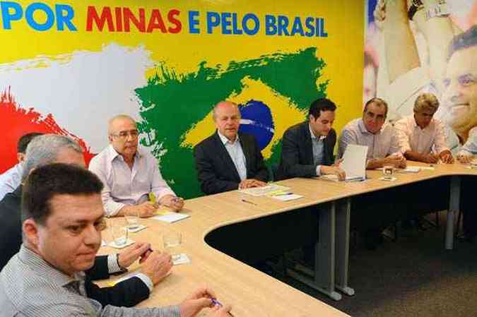 Pimenta da Veiga durante encontro com fabricantes de acar e etanol de Minas Gerais(foto: Andr Fossati/Divulgao)