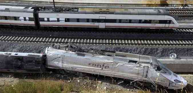 Trem viajava a 150 km por hora quando se acidentou, a 250 km de Santiago de Compostela(foto: MIGUEL RIOPA / AFP)