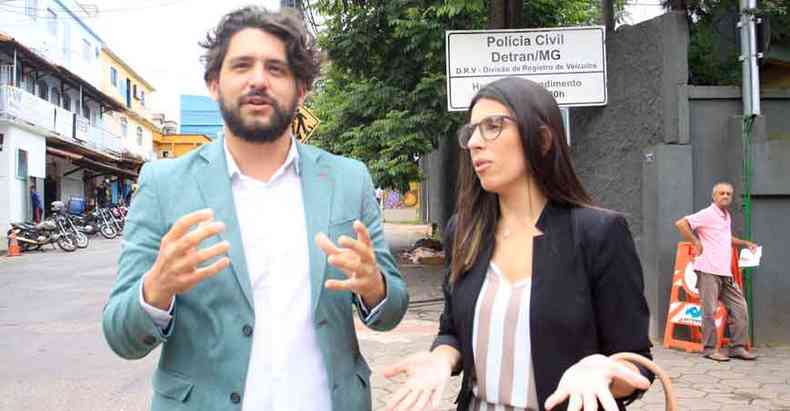 Matheus Brant e Laura Diniz, representantes dos blocos, lamentaram a falta de acordo com o Detran-MG, aps mais uma reunio com as autoridades (foto: Edsio Ferreira/EM/D.A Press)