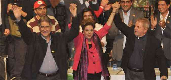 Pimentel, Dilma e Lula chegam juntos ao encontro regional do partido (foto: Juarez Rodrigues/EM/D.A Press)