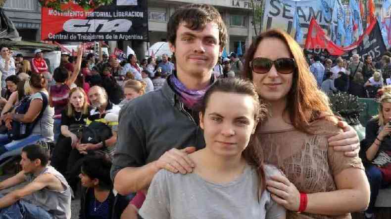 Billie, Jemma e Alex na Argentina, em 2017