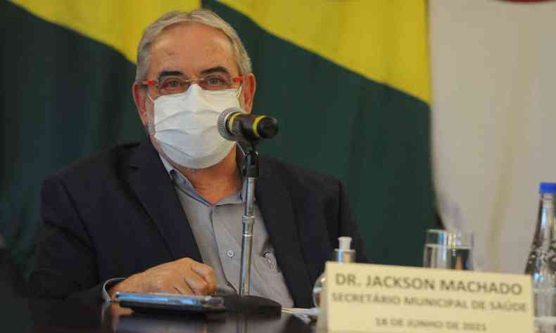 Secretrio Jackson Machado concedeu coletiva nesta sexta (18)(foto: Tlio Santos/EM/D.A Press)