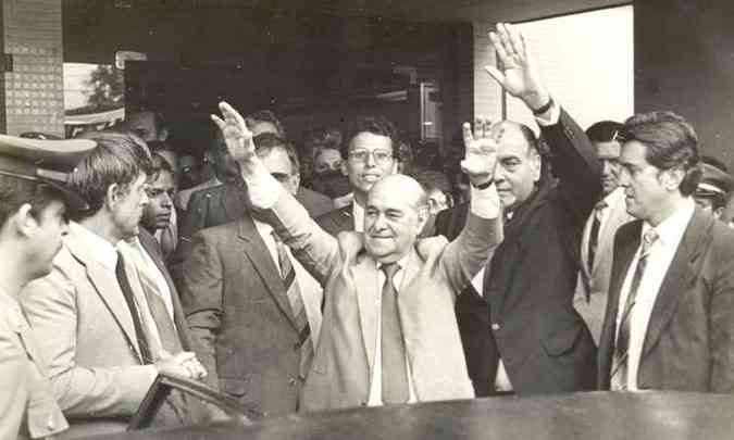 Quando disputou o governo de Minas, em 1982, ao lado de Hlio Garcia, derrotando Eliseu Resende, Tancredo j mirava a Presidncia da Repblica. Dois anos mais tarde, ele seria eleito indiretamente para o cargo(foto: Arquivo EM/D.A Press )