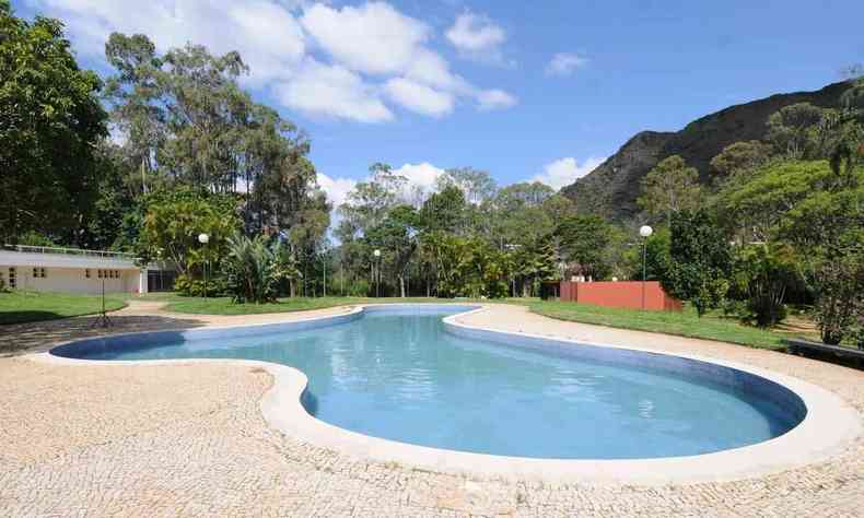 Foto da piscina do Palcio das Mangabeiras, em Belo Horizonte 