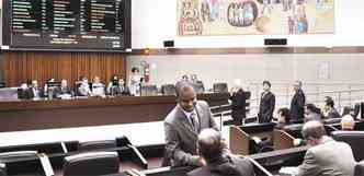 Apesar da nova rodada de debates, clima nessa quinta-feira no plenrio foi menos tenso que nos dias anteriores(foto: Tlio Santos/EM/D.A Press)