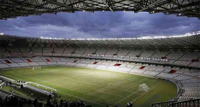 O estdio do Corinthians, em Itaquera, seria o 12 mais caro do mundo, seguido pelas Arenas Pantanal, Pernambuco, Fonte Nova e Mineiro (foto)(foto: Reuters/ Washington Alves)