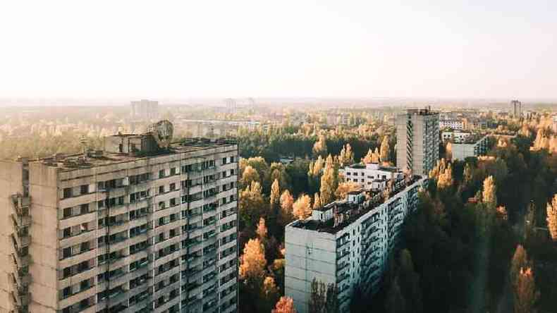 Pripyat era a casa de 50 mil pessoas antes do acidente nuclear(foto: BBC)