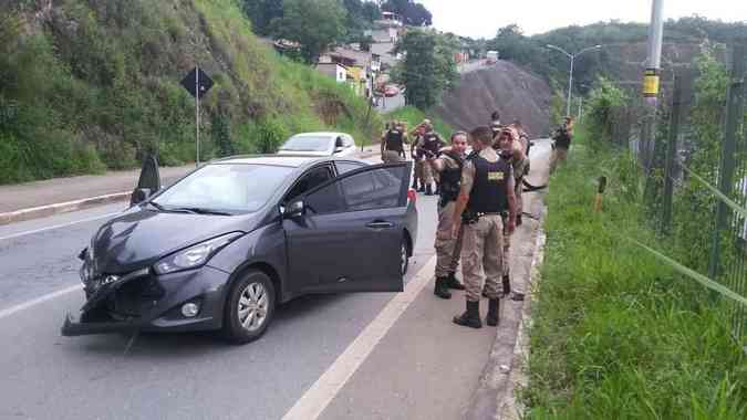 PM persegue assaltantes aps roubo de carroJair Amaral/EM/D.A Press