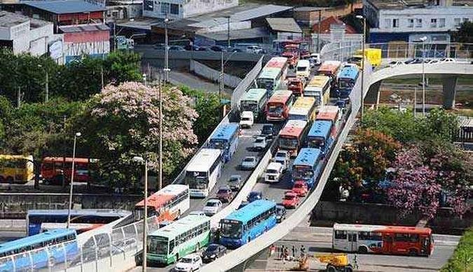 Em Belo Horizonte, motoristas enfrentaram uma manh� de caos no tr�nsito(foto: Euler J�nior/EM/D.A.Press)