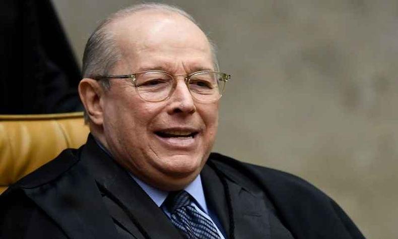 Celso de Mello autorizou a entrega de grava��o de reuni�o em que os ministros testemunharam amea�a de Bolsonaro contra Moro(foto: Evaristo S�/AFP)