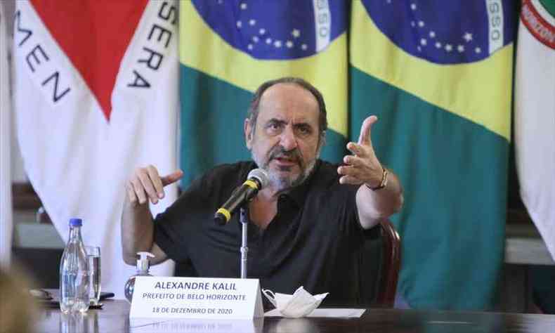 Kalil afirmou que Belo Horizonte receber crianas de Manaus para atendimento mdico(foto: Edsio Ferreira/EM/D.A Press)