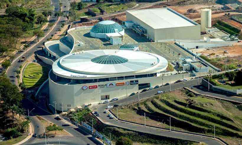 Shopping de Uberaba vai se transformar em uma casa com 27