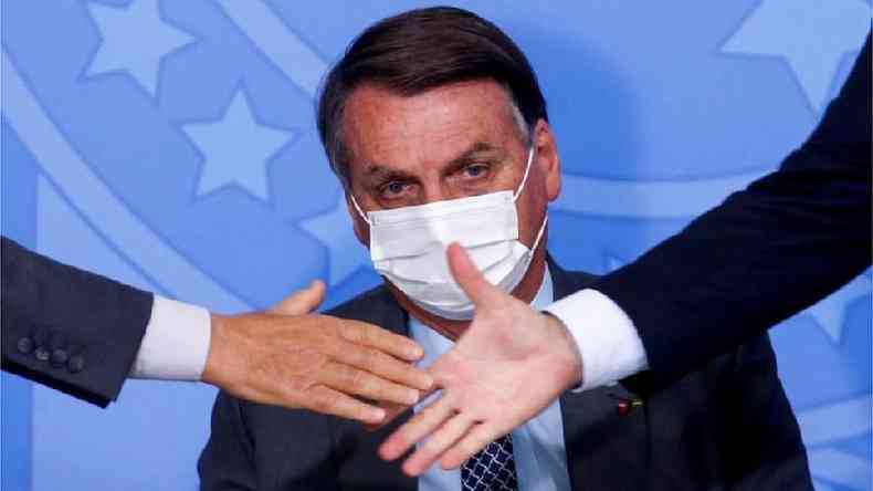 Bolsonaro citou relatrio falso ao falar sobre nmero de morte pela covid-19(foto: Reuters)