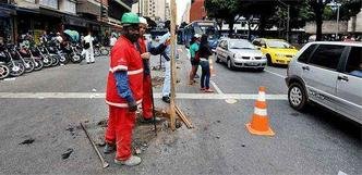 Atrasadas, obras do BRT avanam em vrias frentes simultneas(foto: Beto Magalhaes/EM/D.A Press)