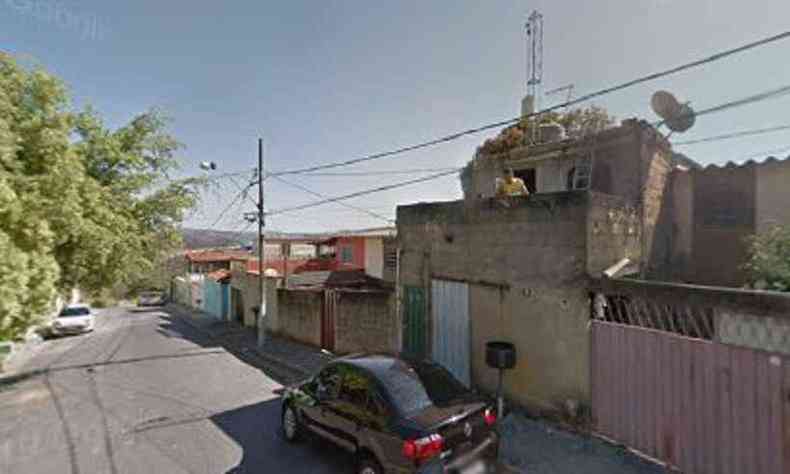 Rua N, Conjunto Caieiras, onde corpo foi encontrado com dois tiros