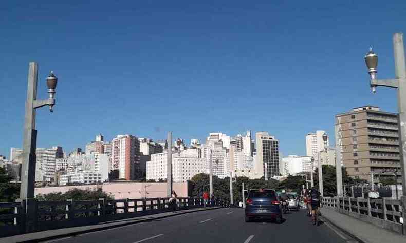 Temperaturas devem cair ao longo da semana em Belo Horizonte(foto: Jair Amaral/EM/D.A. Press)