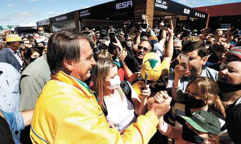 Bolsonaro convocou apoiadores para as ruas, mas a grande presena no implicou melhoria na sua popularidade