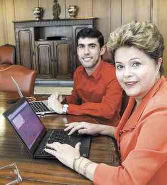 Dilma com Jeferson, do 'Dilma Bolada': poucas tuitadas(foto: Divulgao/Palcio do Planato)