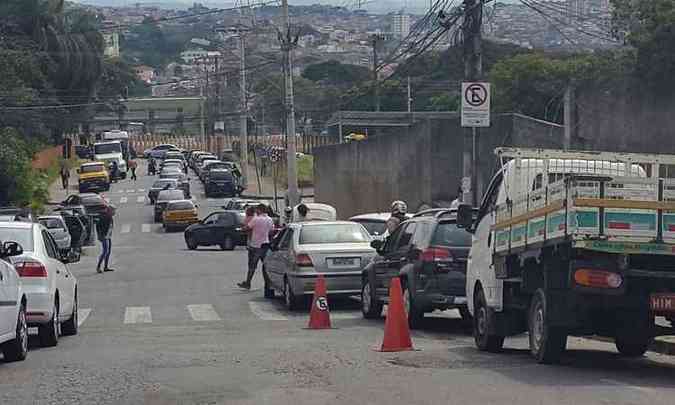 Reduo dos atendimentos por conta da greve prejudicou as vistorias na Gameleira(foto: Edsio Ferreira/EM/D.A PRESS)
