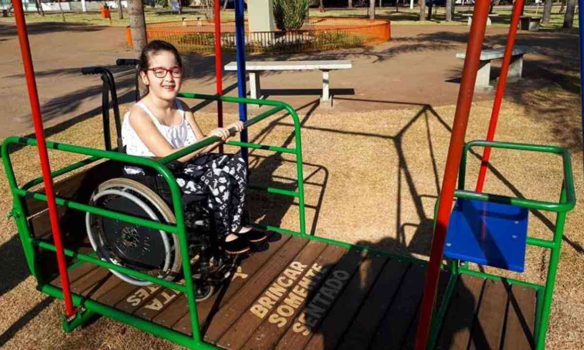 Jogo da velha no parque infantil