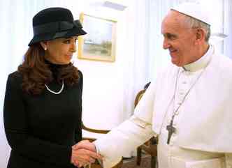 Presidente da Argentina e papa passaram cerca de 20 minutos juntos(foto: AFP PHOTO/OSSERVATORE ROMANO)