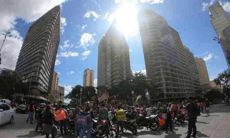 Mobilizao na ltima quarta reuniu milhares de motociclistas na Praa Sete, em BH(foto: Edesio Ferreira/EM/D. A. Press)