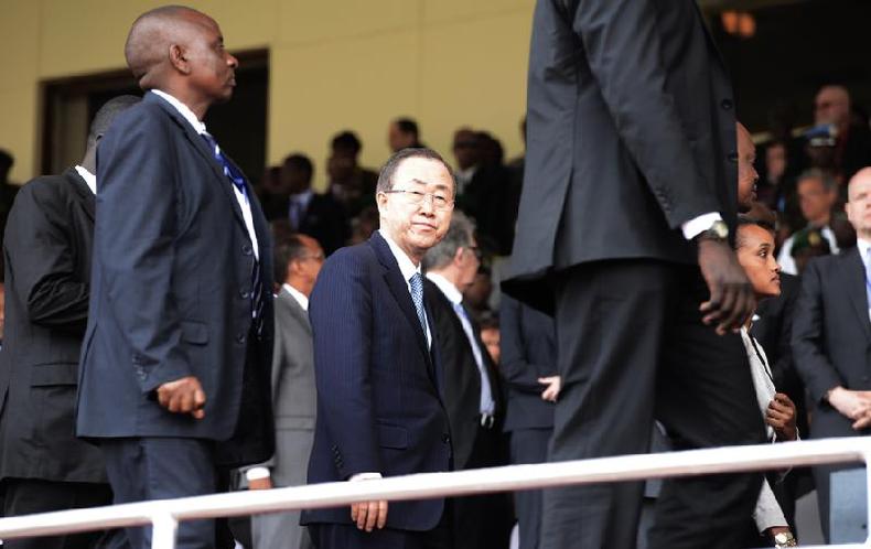 O secretário-geral da ONU, Ban Ki-moon, na cerimônia do 20º aniversário do genocídio tutsi, em 7 de abril de 2014, em Kigali, Ruanda(foto: (AFP / Simon Maina)) O secretário-geral da ONU, Ban Ki-moon, na cerimônia do 20º aniversário do genocídio tutsi, em 7 de abril de 2014, em Kigali, Ruanda