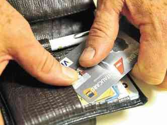Uso do dinheiro de plstico exige mais cautela do consumidor(foto: Marcos Michellin/EM/D.A Press- 3/7/11 )