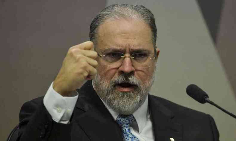 Segundo Aras, o pedido de impeachment dos advogados 'ostenta natureza eminentemente poltica'(foto: Agncia Brasil/Reproduo)