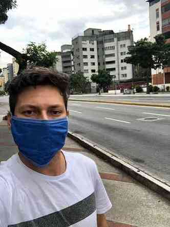 Tawler Andrade foi passar frias na Venezuela e est em Caracas sem conseguir voltar para Ponte Nova(foto: Arquivo pessoal)