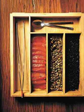 Foto de Sashimi de melancia, semente de abbora e caviar de teriaki
