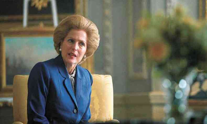 Gillian Anderson, a Dana Scully de Arquivo X, vive a primeira-ministra Margaret Thatcher nos novos episdios de The crown(foto: Netflix/Divulgacao)