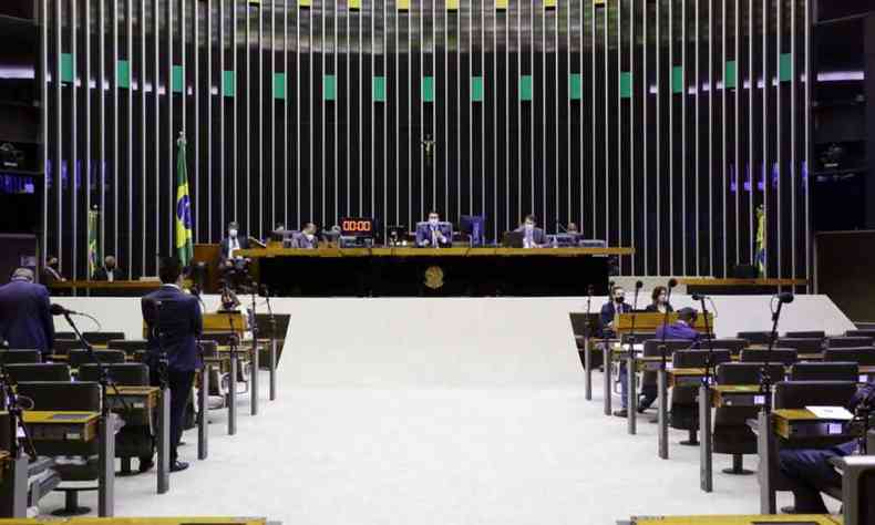 Texto que determina o repasse aos estados das perdas com a Lei Kandir segue para sano do presidente Bolsonaro(foto: Najara Araujo/Cmara dos Deputados)