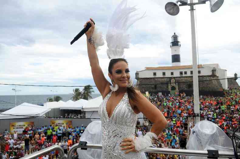 Salvador abre oficialmente hoje o carnaval com muito axé e força