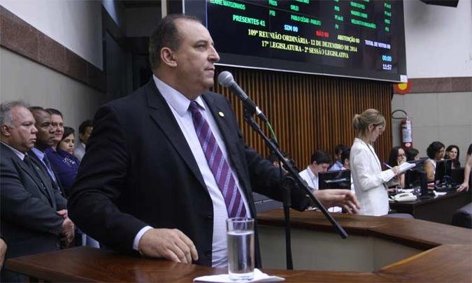 Vereador Wellington Magalh�es, eleito presidente da C�mara de BH em 12 de dezembro, toma posse hoje, se conseguir qu�rum em plen�rio(foto: Edesio Ferreira/EM/D.A Press)