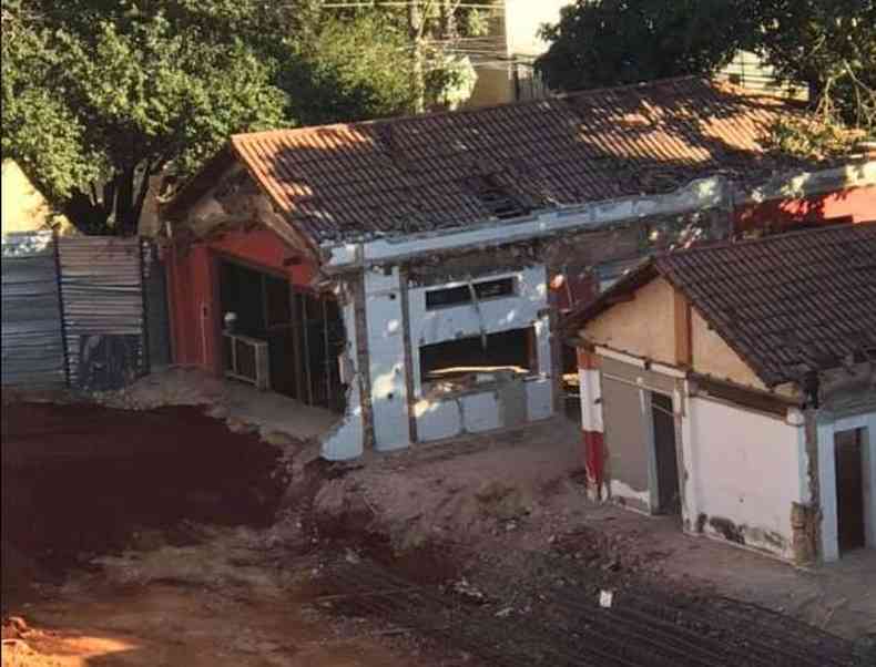 Casa onde viveu Guimarães Rosa é demolida em Belo Horizonte
